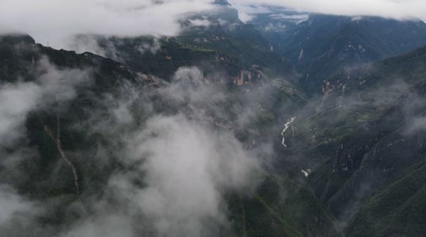 ������ʯ��_Ī骵ϻ�_��ɽʵ��002